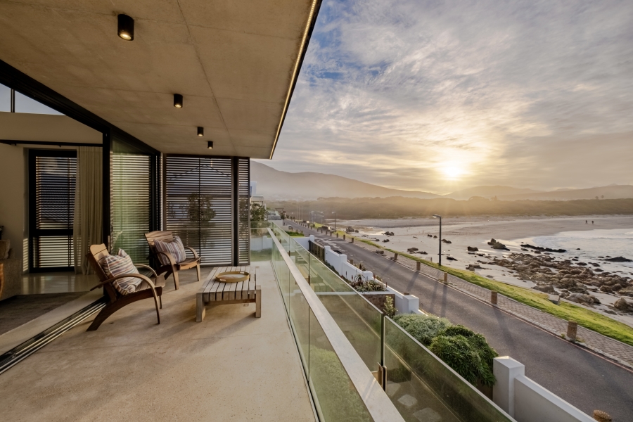 4 Bedroom Property for Sale in Onrus Western Cape